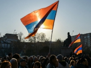 Участники акции протеста в Армении пытаются остановить делимитацию границы с Азербайджаном