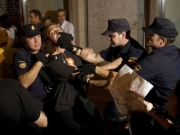 На демонстрациях против папы Римского в Мадриде пострадали 11 человек.